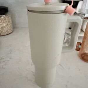 Cream Travel Tumbler with Pink Silicone Accent and Handle